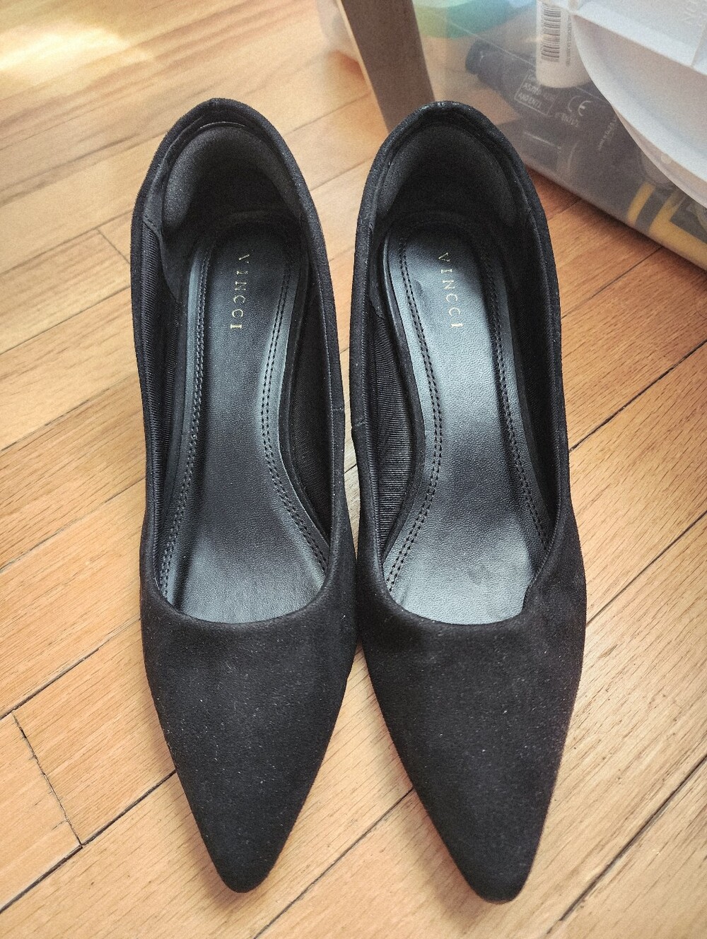 Vincci Black Suede Pointed-Toe Kitten Heels